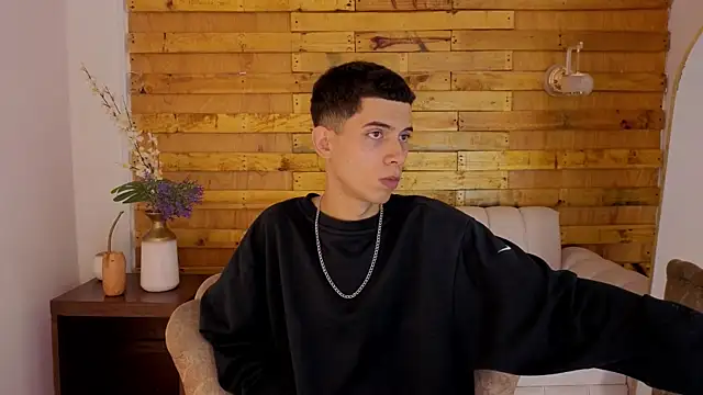 prettyboyy 13 online show from 01/13/26, 08:25