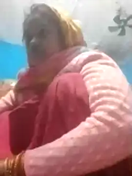 Snapshot of Akanksha_soni chatting on 12/23/25, 12:19 Akanksha soni online show from 12/23/25, 12:19