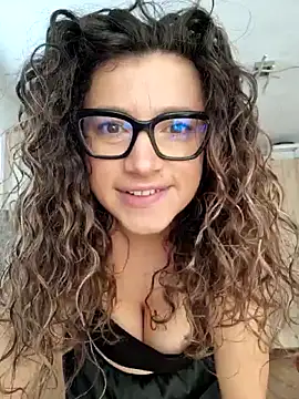 Snapshot of MiraBennet chatting on 02/03/26, 08:08 MiraBennet online show from 02/03/26, 08:08