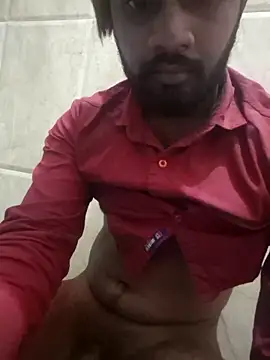 Snapshot of suhxil79 chatting on 12/13/25, 08:36 suhxil79 online show from 12/13/25, 08:36