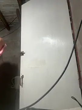 katycatarg online show from 12/19/25, 12:17