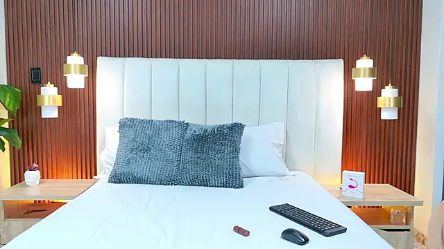 Carrie GB online show from 04/18/26, 01:04