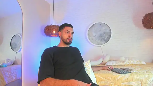 Snapshot of jacob_oconner29 chatting on 01/14/26, 01:17 jacob oconner29 online show from 01/14/26, 01:17