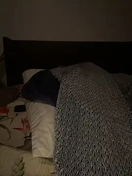 jhaycobXgarcia online show from 12/18/25, 02:01