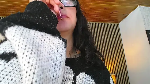 Amy channel online show from 04/24/26, 01:13