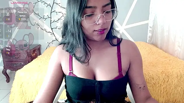 valkydoll2 online show from 12/16/25, 12:10