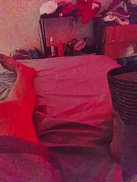 Snapshot of Renato170718 chatting on 03/25/26, 05:08 Renato170718 online show from 03/25/26, 05:08