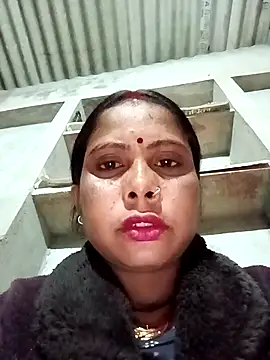 Snapshot of Shreya_pandit chatting on 01/11/26, 08:36 Shreya pandit online show from 01/11/26, 08:36