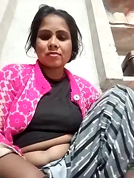Shreya pandit online show from 02/15/26, 01:57