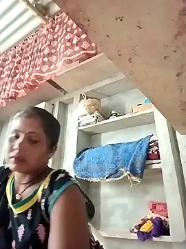 Snapshot of Shreya_pandit chatting on 04/30/26, 06:09 Shreya pandit online show from 04/30/26, 06:09