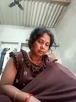 Snapshot of Shreya_pandit chatting on 05/02/26, 12:48 Shreya pandit online show from 05/02/26, 12:48