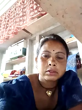 Snapshot of Shreya_pandit chatting on 05/11/26, 07:33 Shreya pandit online show from 05/11/26, 07:33