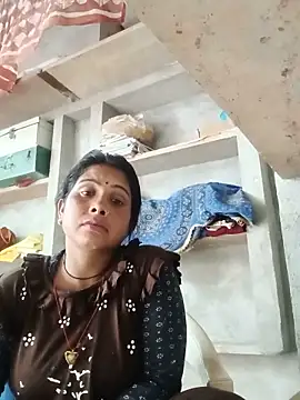 Snapshot of Shreya_pandit chatting on 05/16/26, 08:55 Shreya pandit online show from 05/16/26, 08:55