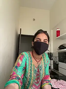 Pooja Love143 online show from 04/14/26, 05:57