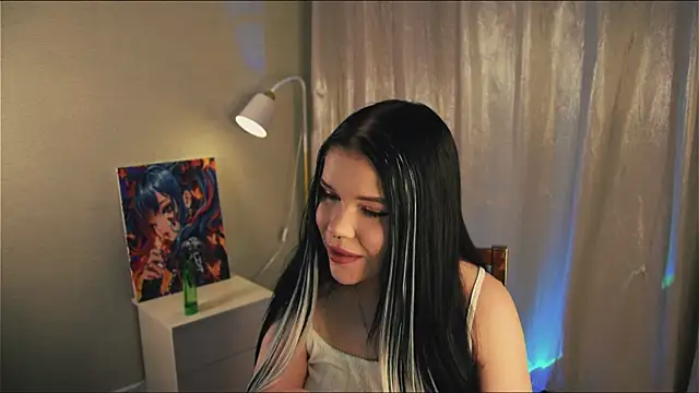 Snapshot of PinkSharky chatting on 12/16/25, 05:18 PinkSharky online show from 12/16/25, 05:18