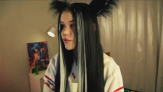 Snapshot of PinkSharky chatting on 12/19/25, 04:25 PinkSharky online show from 12/19/25, 04:25