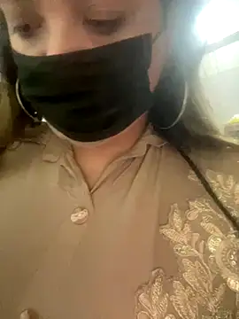 Snapshot of Sexness_xx69 chatting on 12/18/25, 03:51 Sexness xx69 online show from 12/18/25, 03:51