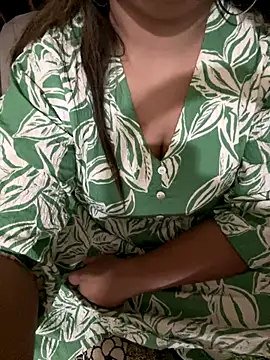 Snapshot of Sexness_xx69 chatting on 12/19/25, 09:00 Sexness xx69 online show from 12/19/25, 09:00