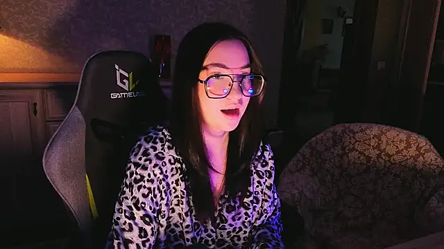 AnneAverry online show from 02/11/26, 07:57