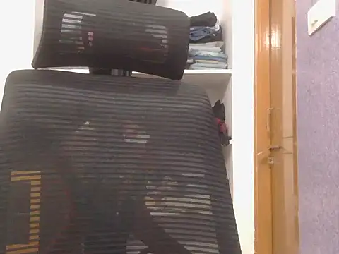 its me love9951 online show from 04/22/26, 03:24