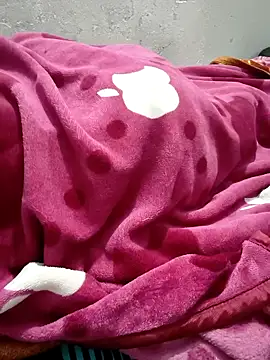 Snapshot of XPriti_x chatting on 02/22/26, 08:40 XPriti x online show from 02/22/26, 08:40