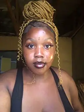 Snapshot of THICKBARBIE32 chatting on 03/23/26, 01:48 THICKBARBIE32 online show from 03/23/26, 01:48