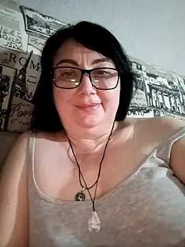 Snapshot of MariSwan222 chatting on 04/18/26, 07:18 MariSwan222 online show from 04/18/26, 07:18
