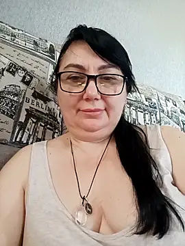 Snapshot of MariSwan222 chatting on 05/16/26, 08:44 MariSwan222 online show from 05/16/26, 08:44