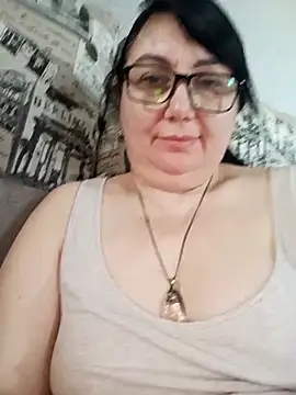 Snapshot of MariSwan222 chatting on 05/16/26, 10:47 MariSwan222 online show from 05/16/26, 10:47