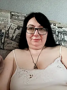 Snapshot of MariSwan222 chatting on 05/17/26, 06:33 MariSwan222 online show from 05/17/26, 06:33