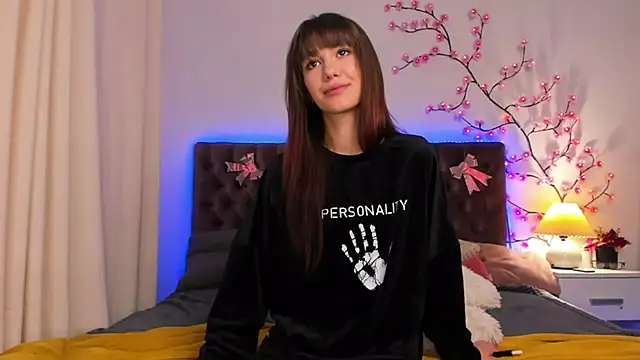 MilanaHotts online show from 02/26/26, 07:29