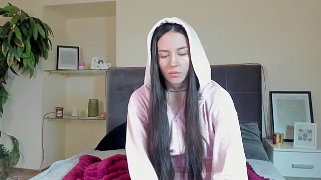 AdrianaCult online show from 02/09/26, 06:17