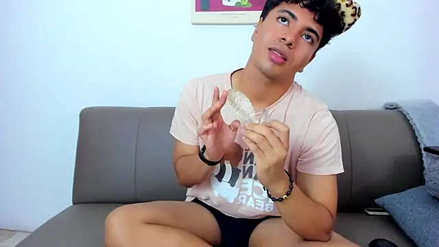 cherry blossom77 online show from 12/18/25, 12:33