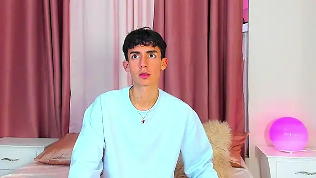 starboyy 77 online show from 01/15/26, 01:16