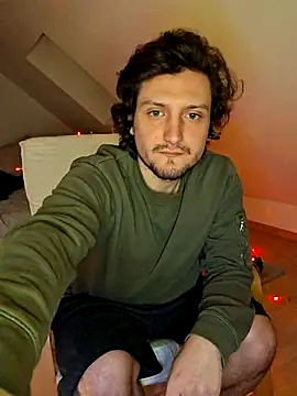 Snapshot of Ghost_Pie chatting on 12/18/25, 08:48 Ghost Pie online show from 12/18/25, 08:48