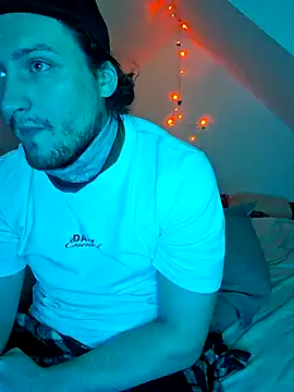 Snapshot of Ghost_Pie chatting on 12/21/25, 02:46 Ghost Pie online show from 12/21/25, 02:46