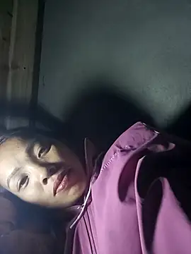 Snapshot of Andrea-688 chatting on 12/22/25, 10:01 Andrea-688 online show from 12/22/25, 10:01