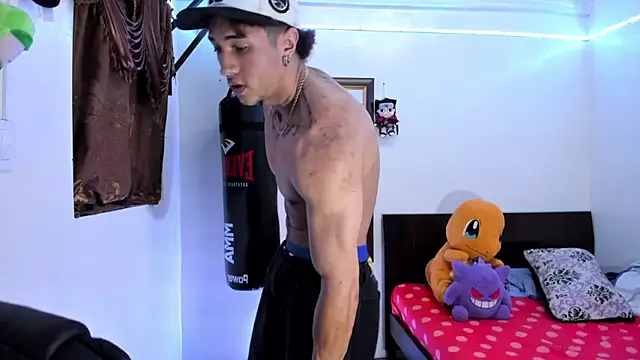 Bull  fit online show from 05/28/26, 04:54