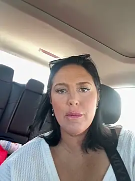 Miabelle2233 online show from 12/15/25, 07:18