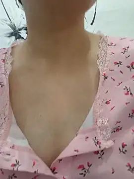 Snapshot of Emilyhomegirl1 chatting on 12/19/25, 07:26 Emilyhomegirl1 online show from 12/19/25, 07:26