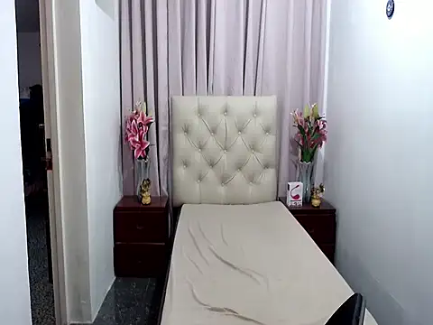 Shaneloveme online show from 12/22/25, 07:44