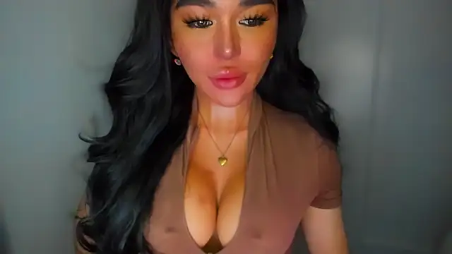 mxshemale ladyboy online show from 01/15/25, 07:23