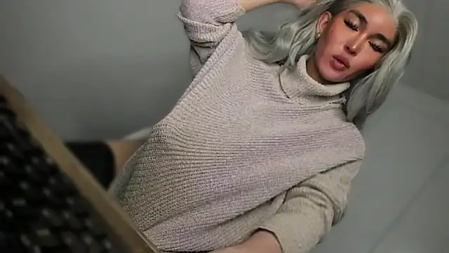 Snapshot of mxshemale_ladyboy chatting on 02/27/26, 06:30 mxshemale ladyboy online show from 02/27/26, 06:30