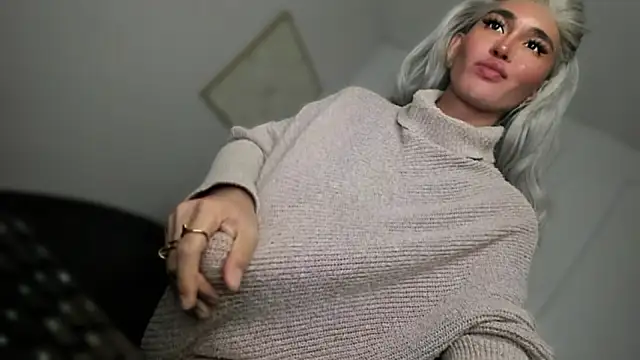 Snapshot of mxshemale_ladyboy chatting on 03/02/26, 05:42 mxshemale ladyboy online show from 03/02/26, 05:42