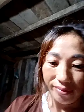 Snapshot of seacyre chatting on 07/08/26, 10:25 seacyre online show from 07/08/26, 10:25