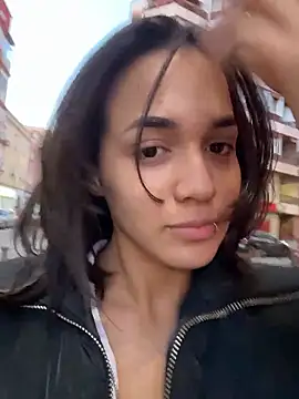 Snapshot of MiaMorenoo chatting on 01/07/26, 05:04 MiaMorenoo online show from 01/07/26, 05:04