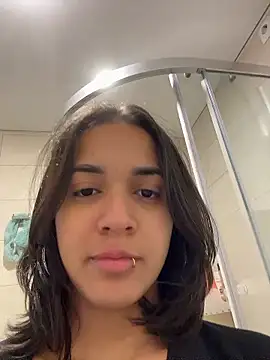 Snapshot of MiaMorenoo chatting on 01/08/26, 04:09 MiaMorenoo online show from 01/08/26, 04:09