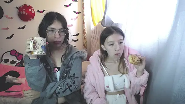 Briar y Blair online show from 03/18/26, 02:31