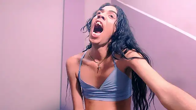 paradise danielita  online show from 12/19/25, 07:54