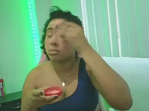 Snapshot of Valery__lovex chatting on 01/31/26, 10:52 Valery lovex online show from 01/31/26, 10:52